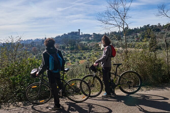 Full-Day Tuscan Hills Bike Tour With Lunch at Farm - Exploring Tuscan Countryside on a Comfortable Touring Bike