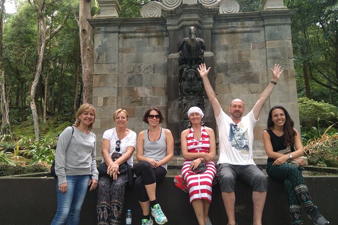 Full Day Van tour with complete Food Experience - Visiting Eateries That Celebrate Traditional Terceira Dishes