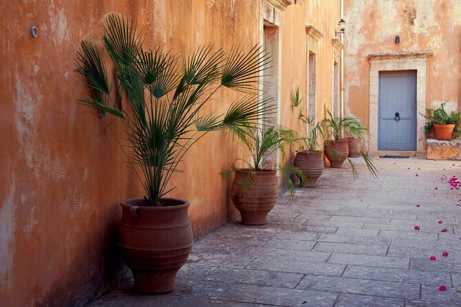 Full-Day West Crete Tour: Chania & Rethymnon Old Town and Kournas Lake - Heraklion Departure and Group Logistics