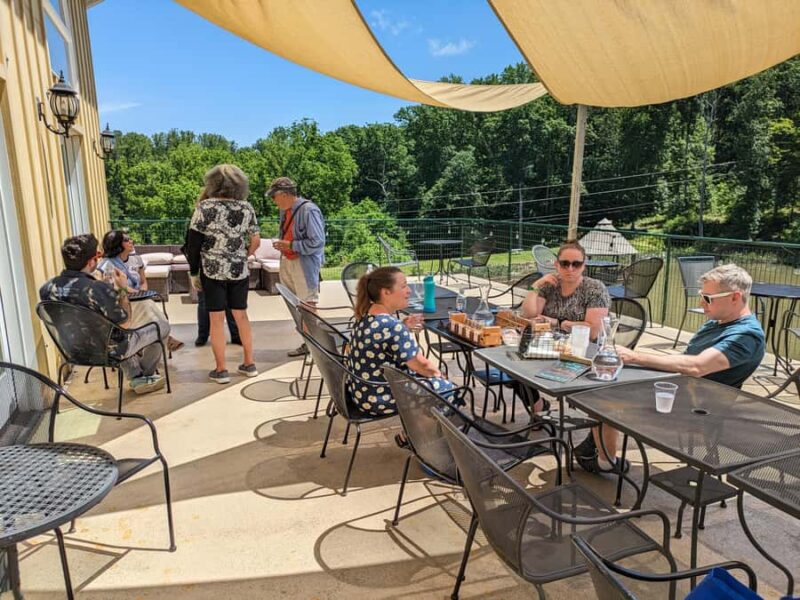 Full Day Winery Tour from Metro DC & Leesburg - 3 Wineries - Key Points