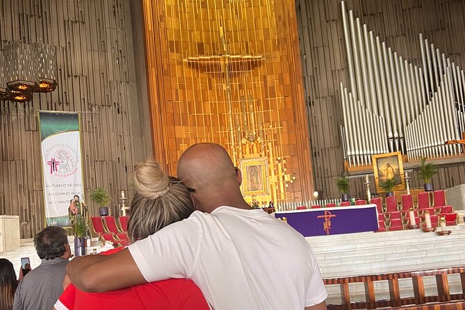 Full Visit of the Virgin of Guadalupe's village in private tour - The Role of the Private Guide in Enhancing the Experience