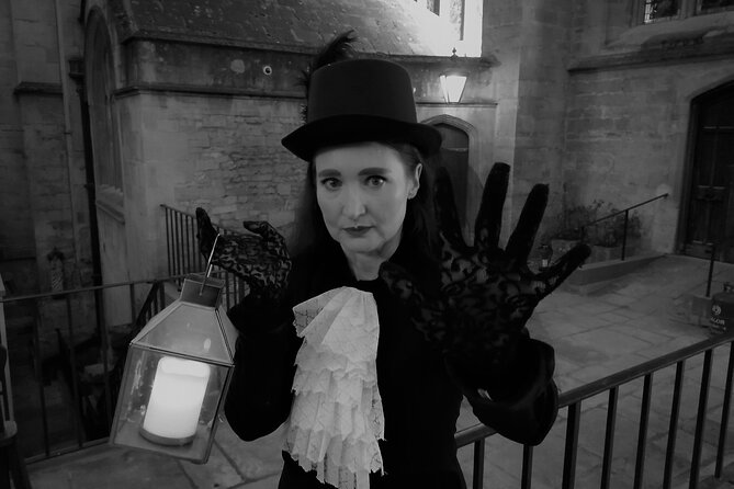 Fully guided Bristol Ghost Tours - Queen Square: The Grand Finale with a Bloody Past