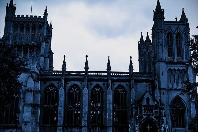 Fully guided Bristol Ghost Tours - The Guide and Theatrical Experience