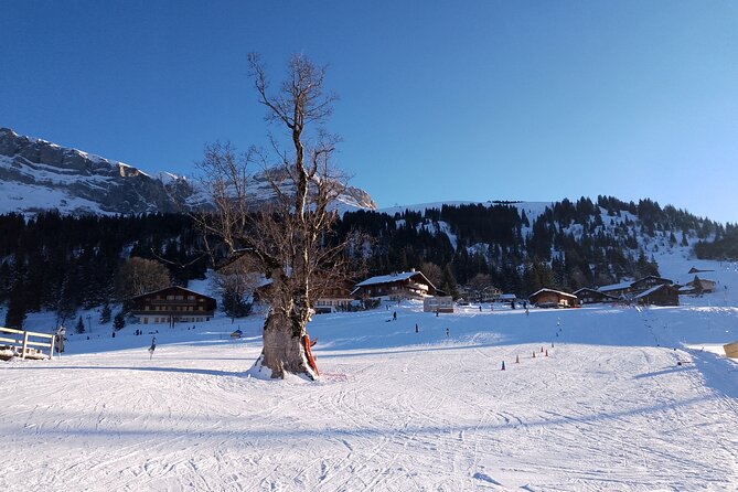 Fully organized Ski Experience for Private Groups - The Convenience of Complete Ski Equipment and Clothing