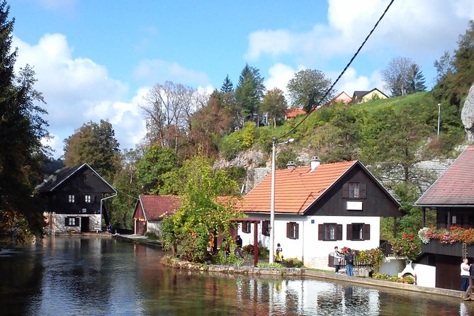 FULLY PRIVATE Tour from Zagreb to Split via Plitvice Lakes - Convenient Pickup and Private Transport from Zagreb