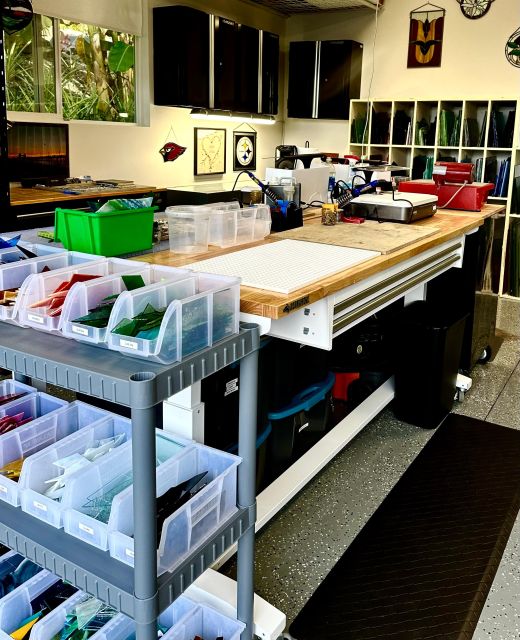 Fun and Creative Stained Glass Class and Workshop - Discover a Creative and Friendly Stained Glass Workshop in Kailua-Kona