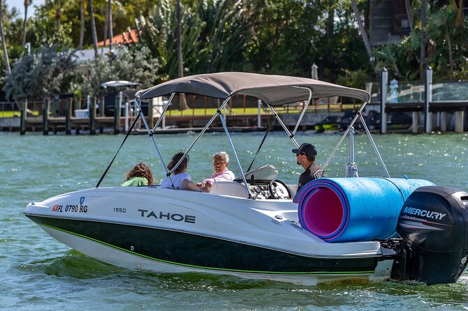 Fun Boat Rental with Captain in Miami Beach - up to 6 people - Enjoy a Fun, Easygoing Ride with Top-Notch Crew