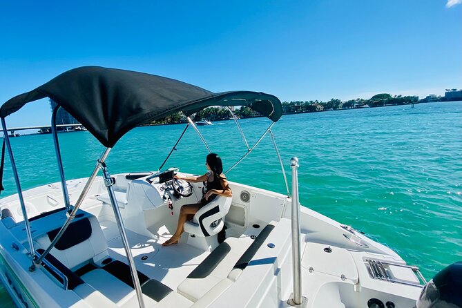 Fun Boat Rental with Captain in Miami Beach - up to 6 people - Accessibility and Practical Details