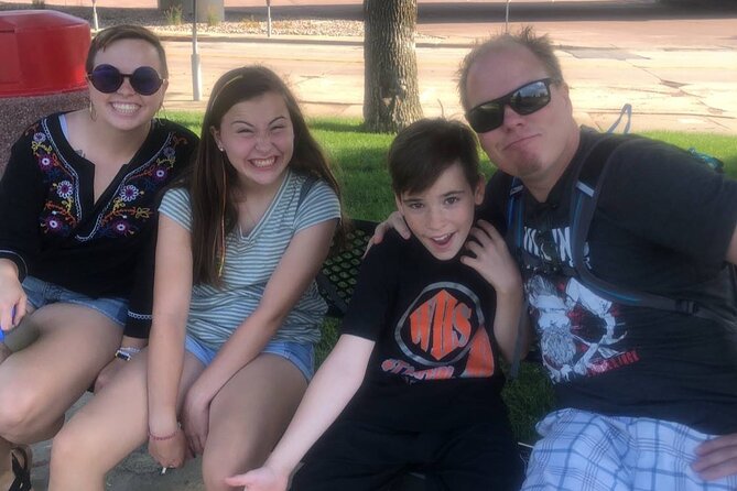 Fun City Scavenger Hunt in Henderson by Operation City Quest - Key Points