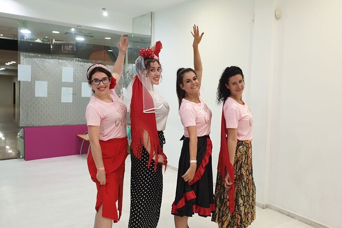 Fun, fast, flamenco: learn to dance flamenco rumba in 45 minutes - Group Size and Personal Attention