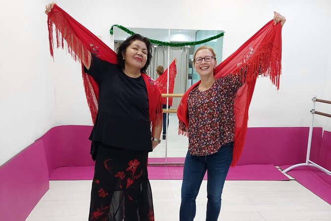 Fun, fast, flamenco: learn to dance flamenco rumba in 45 minutes - Special Features and Surprises