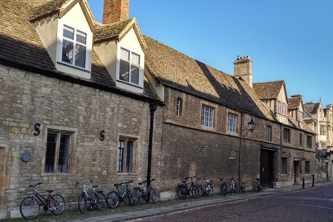 Fun, Flexible Treasure Hunt Around Oxford with Cryptic Clues & Hidden Gems - Uncovering Stories and Hidden Gems in Oxford