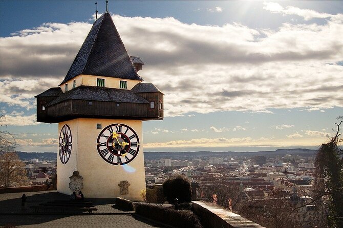 Fun & mobile scavenger hunt through Graz - Discovering Graz’s Legends and Anecdotes