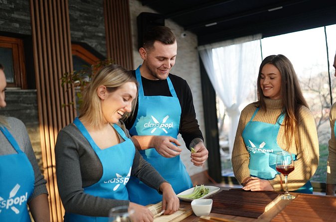 Fun Sushi Making Class With Local Chef in San Antonio - Mastering Sushi Rolling: Achieving the Perfect Tightness