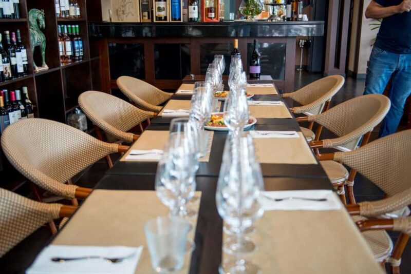 Funchal: Madeira Wine Tasting with Sommelier - Discover Madeira Wine: A 90-Minute Tasting with a Certified Sommelier