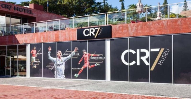 Funchal: Old Town Tuk Tuk Tour with Drop-Off at CR7 Museum - Key Points