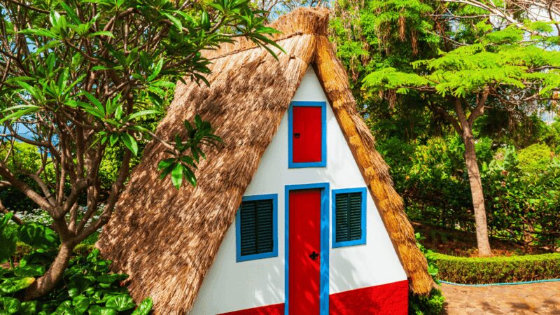 Funchal: Pico do Areeiro to Santana 4x4 East Tour - Key Points