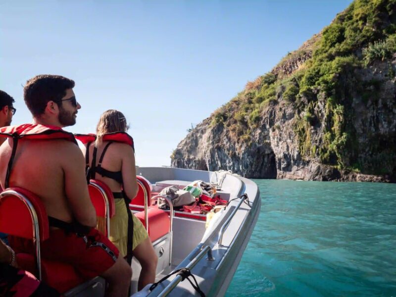Funchal: Speedboat SEE THE ISLAND AND LIFE AT SEA - Key Points
