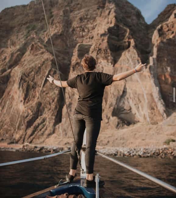 Funchal: Sunset Tour on Traditional Madeiran Boat w/ Drinks - Highlights of Cabo Girão Cliffs and Ocean Views