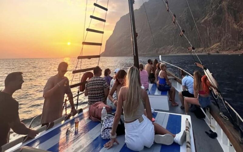 Funchal: Sunset Tour on Traditional Madeiran Boat w/ Drinks - Comparing to Other Madeira Tours