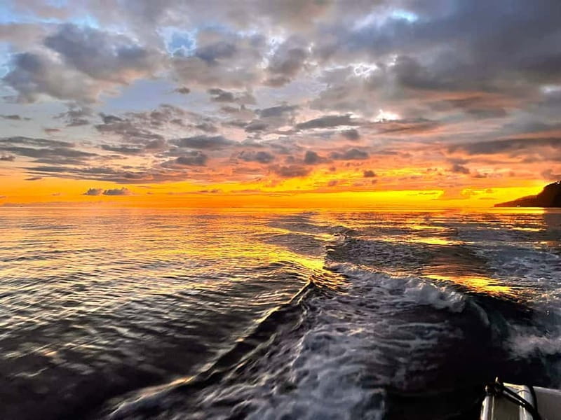 Funchal:Private Sunset Boat Trip - Snorkel & Paddle up 11 pp - The Skipper: Knowledgeable and Attentive