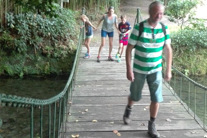 Furnas Lake Hotsprings and Gardens Van Tour - Food and Drink Considerations