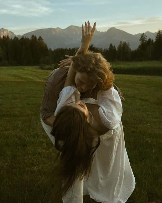 Füssen: Cinematic Photoshoot Couples, Solo & Groups - How the Guided Experience Enhances Your Photoshoot