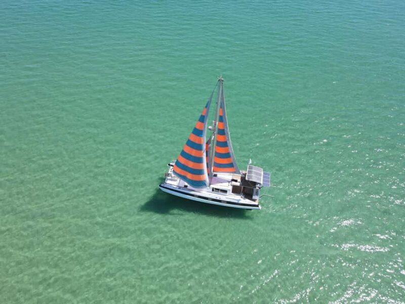 Fuzeta: Ria Formosa Blue Lagoon Sailing Tour with Snorkeling - Sunbathing and Relaxation on a Deserted Beach