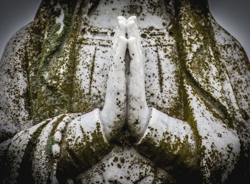 Galveston: Haunted Pub Crawl Walking Tour - The Guide’s Macabre Storytelling Style