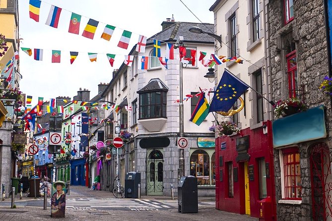 Galway's City Centre: A Self-Guided Audio Tour - Starting Point at Eyre Square: The Heart of Galway