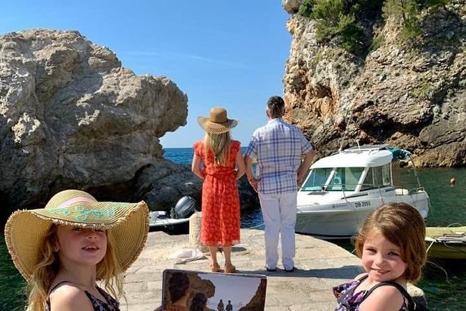 Game of Thrones and History Combo Private Tour - Starting at Amerling Fountain: The Tour’s First Encounter