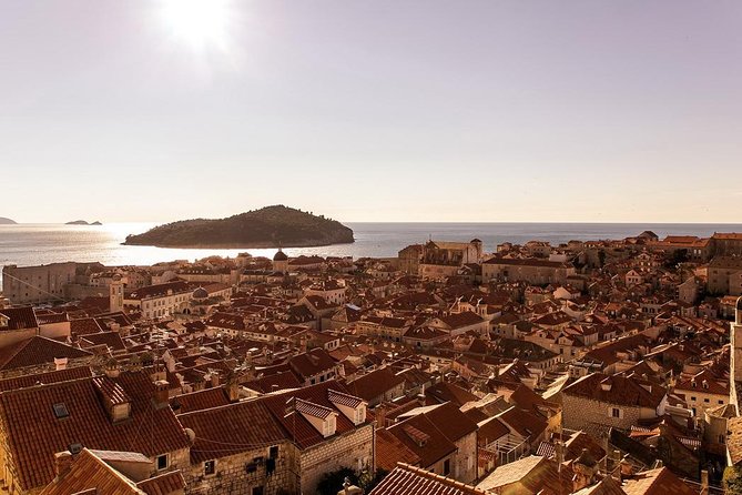 Game of Thrones Extended Tour with Swords and Props - Practicalities and Meeting Details