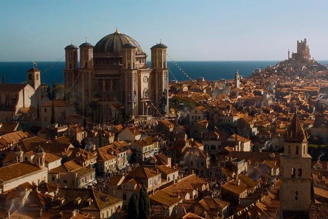 Game of Thrones Extended Tour with Swords and Props - Who Will Love This Tour?