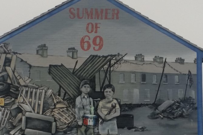 Game of Thrones scene location inc Giants causeway from Belfast - The Dark Hedges: Kings Landing and the Kings of the Road