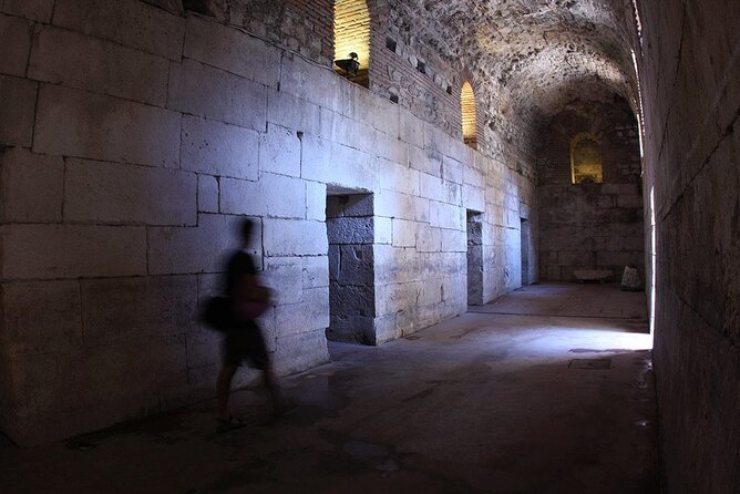 Game Of Thrones Tour Split - small group - The Experience: Combining History and TV Trivia