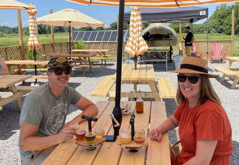 Gananoque: Helicopter Tour with Craft Brewery Stop and Lunch - The Experience of the Pilot and Guides