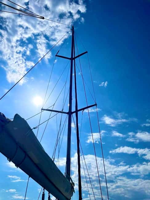 Gandía: Private Sailing Experience - The Captain: Friendly, Attentive, and Multilingual