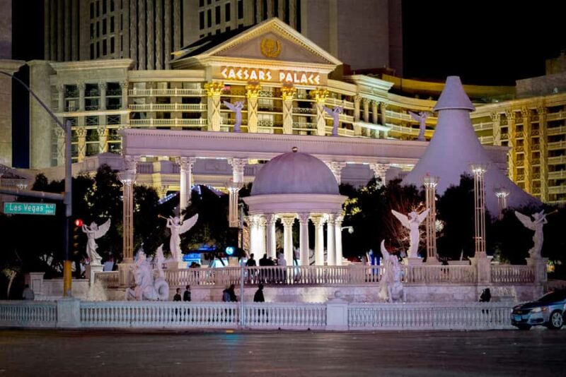 Gangsters, Glitz, and Gore Las Vegas Ghost Tour - Iconic Las Vegas Locations on the Haunted Walk