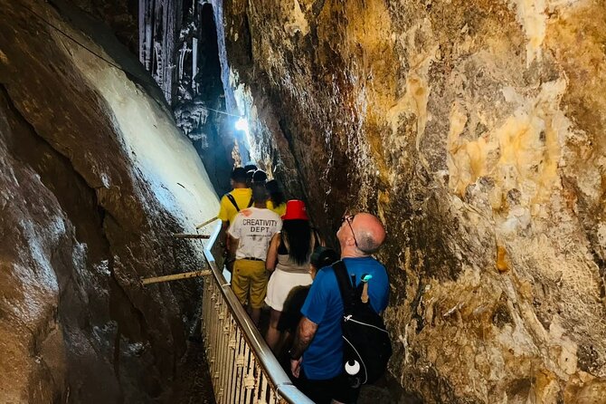 Garcia Grottoes and Cable Car and Town - Logistics and Comfort