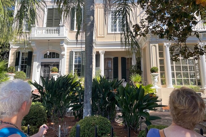 Garden District Tour Extra Small Group of 9 or less - Why the Tour Stands Out