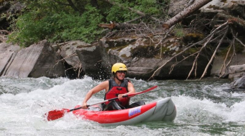 Gardiner: Inflatable Kayak Trip on the Yellowstone River - Comparisons with Other Yellowstone and Gardiner Experiences