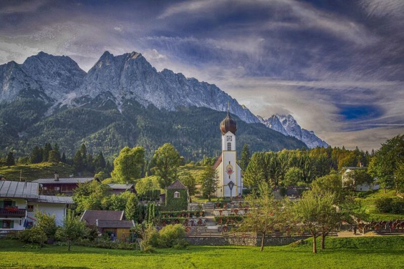 Garmisch-Partenkirchen: Private Guided Walking Tour - The Artistic Treasure of Luftl-Paintings