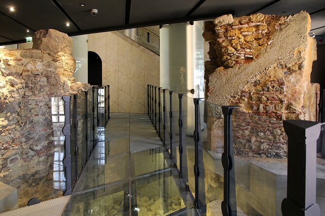 Garum & Seafood Lisbon Food Tour - Exploring the Alfama and Baixa Districts