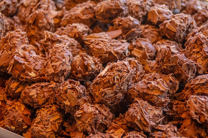 Gastronomic Tour: A Taste of Bruges - Pacing, Group Size, and Accessibility