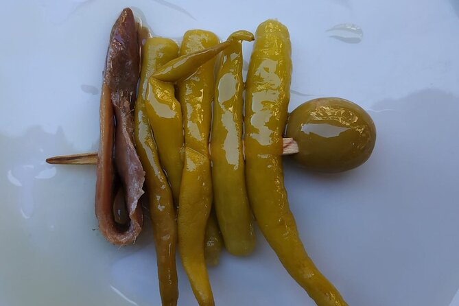 Gastronomic Tour of Pintxos in San Sebastián - The Pintxos and Drinks Included in the Tour