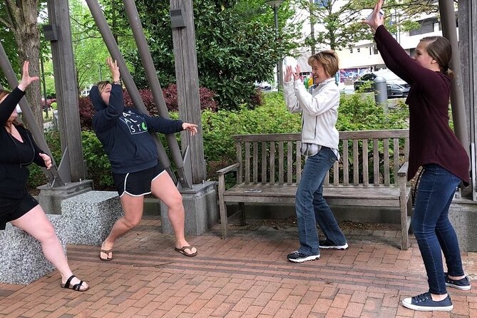 Gatlinburg Scavenger Hunt by Wacky Walks - Explore Gatlinburg Landmarks and Hidden Corners