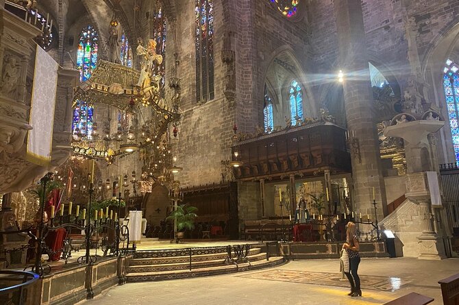 Gaudí and Modernist Art: Guided Tour in Palma de Mallorca - A Closer Look at Palma Cathedral and Its Architectural Significance