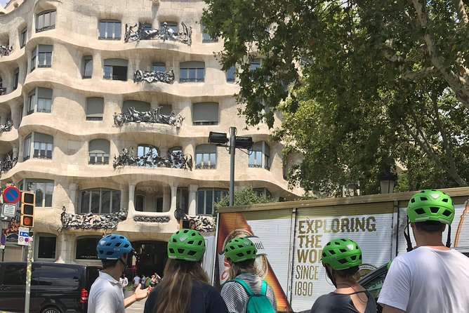 Gaudi E-Bike Tour in Barcelona - Pacing and Crowd Management