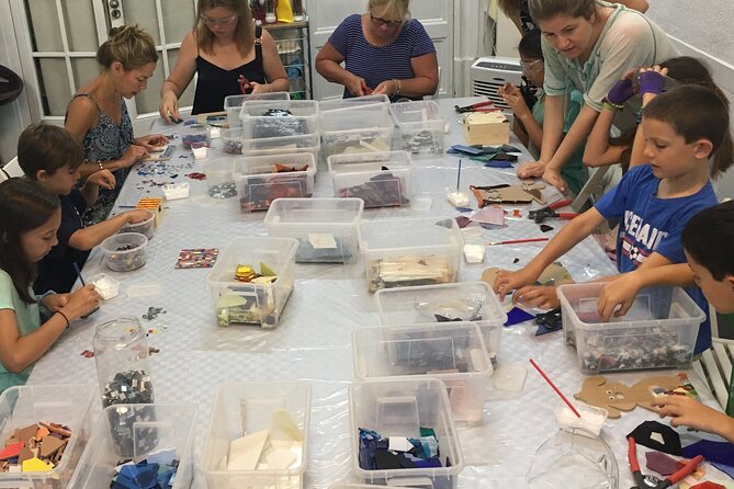 Gaudi Experience: Trencadis / Mosaic Workshop in Barcelona - Hands-On Creation and Artistic Freedom