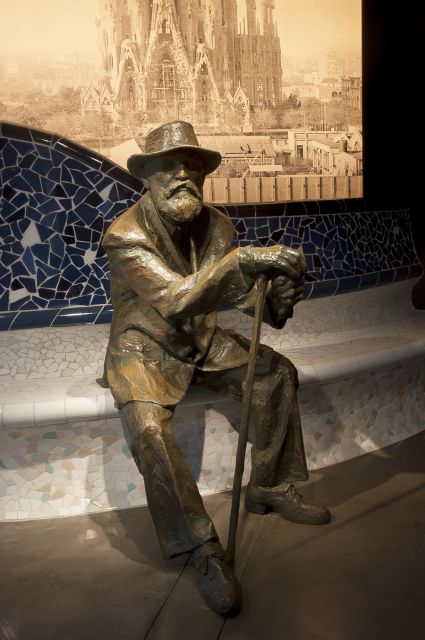 Gaudí Experiència Barcelona Admission Ticket - Limitations and Considerations